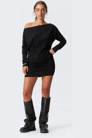 Weekday Drapiertes, asymmetrisches Langarm-Minikleid