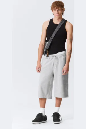 Weekday Lockere Frottee-Shorts Astro