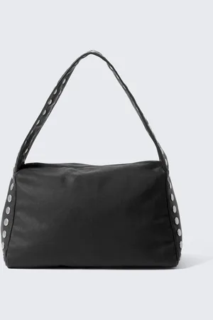 Weekday Nietenbesetzte Schultertasche aus Kunstleder