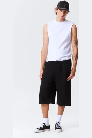 Weekday Lockere Frottee-Shorts Astro