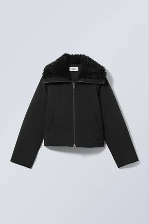 Weekday Kurze Jacke mit Pelzkragen