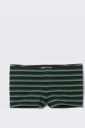 Weekday Gestreifte Jersey-Hotpants mit mittelhohem Bund