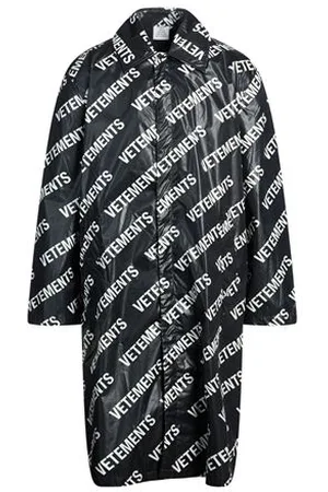 Vetements JACKEN & MÄNTEL - Jacken, Mäntel & Trenchcoats